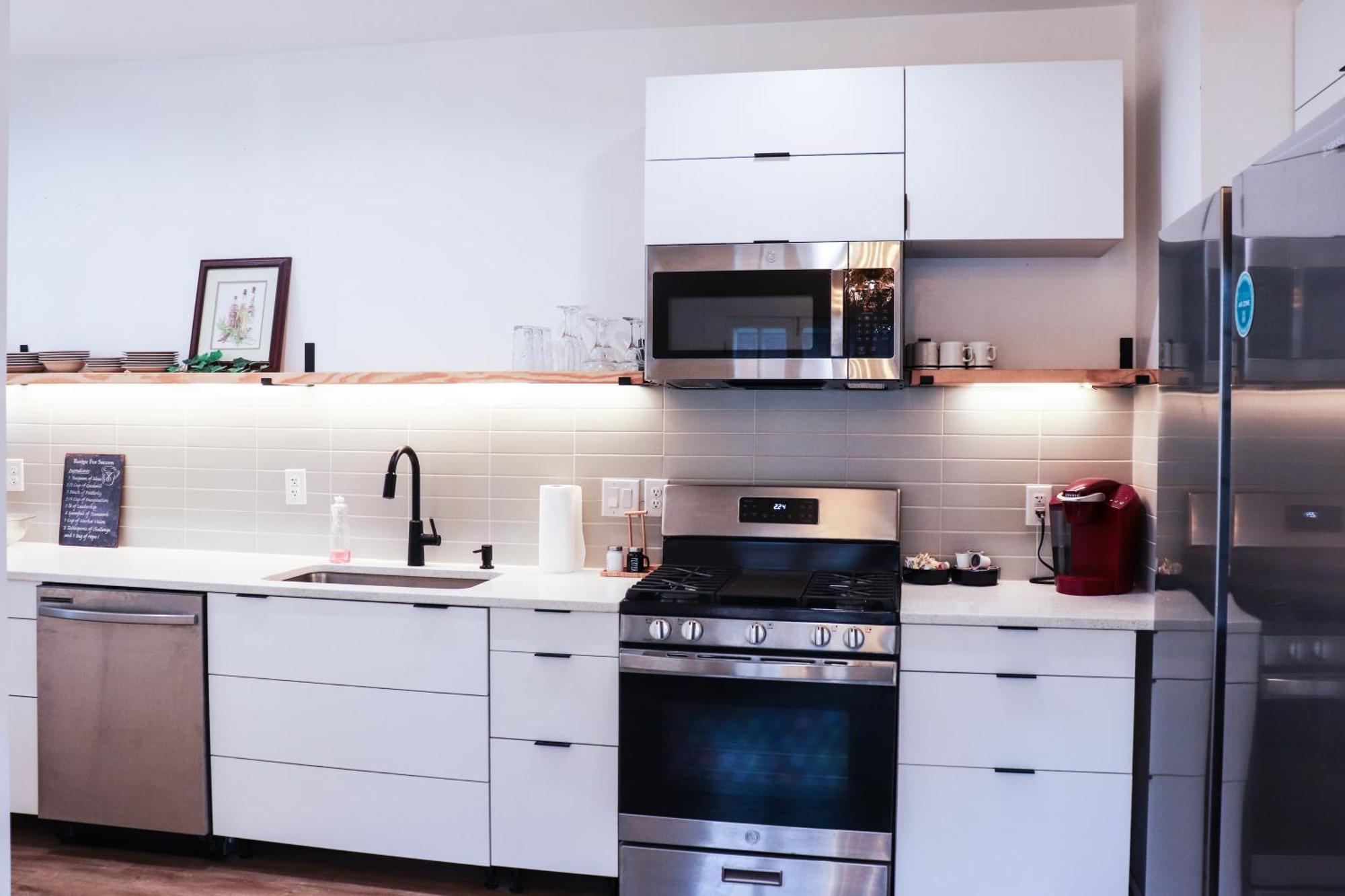 Apartment Downtown Retreat - 2br Oasis *